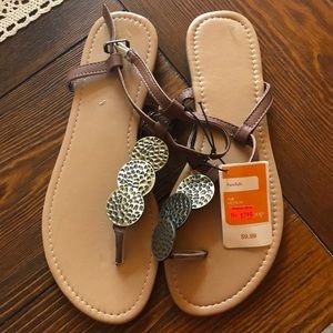 Women thonged sandals